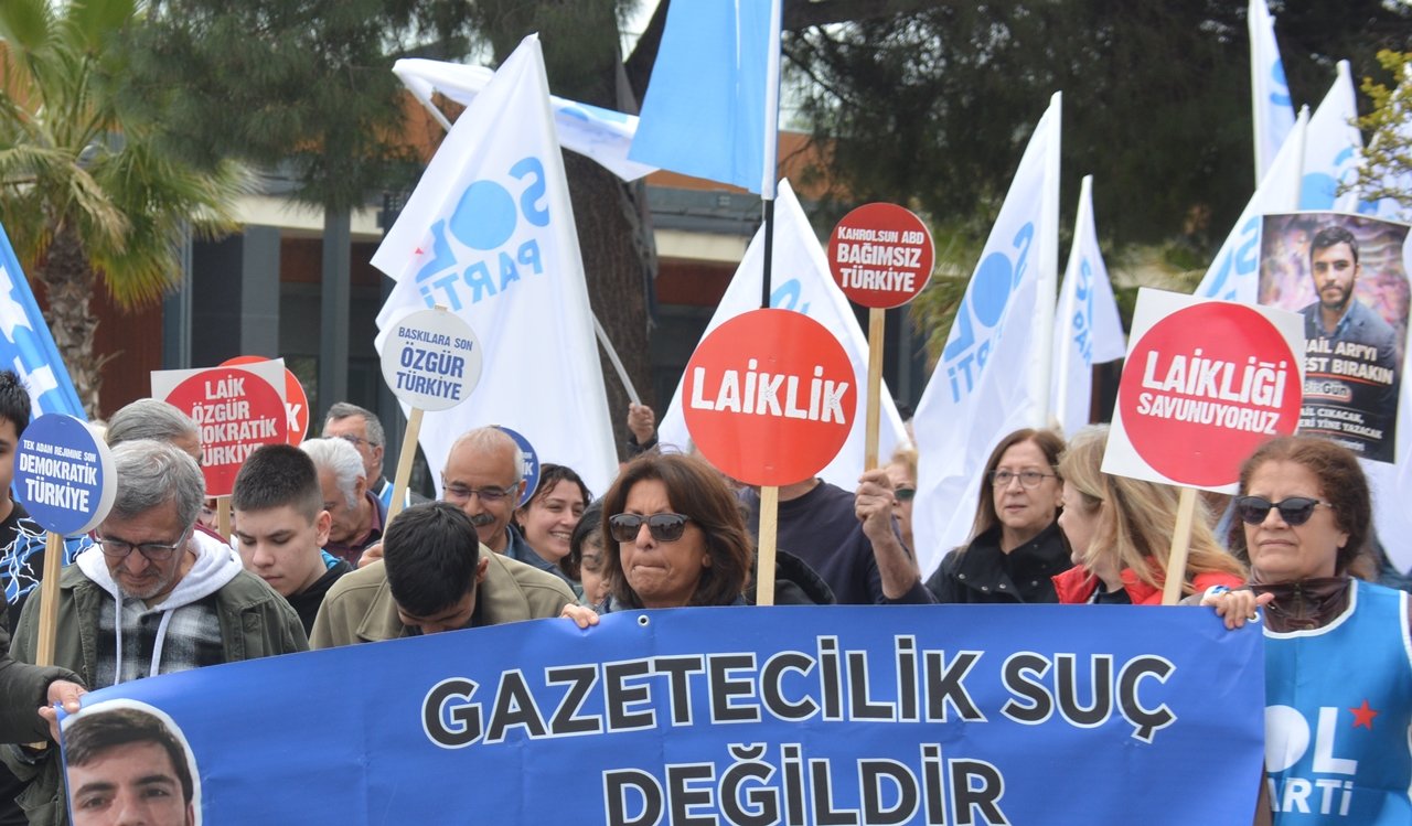Bergama'da birleşik mücadele için halk yürüyüşü yapıldı