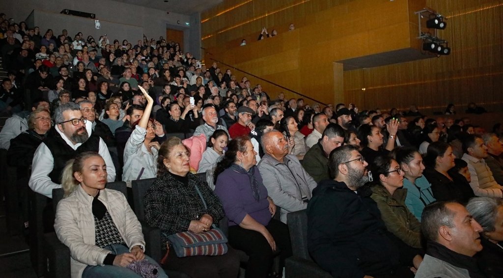 658989715 18452396803099135 8503549652330953986 N