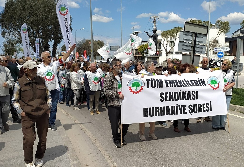 673413993 26661173720184250 2727159060346369906 N