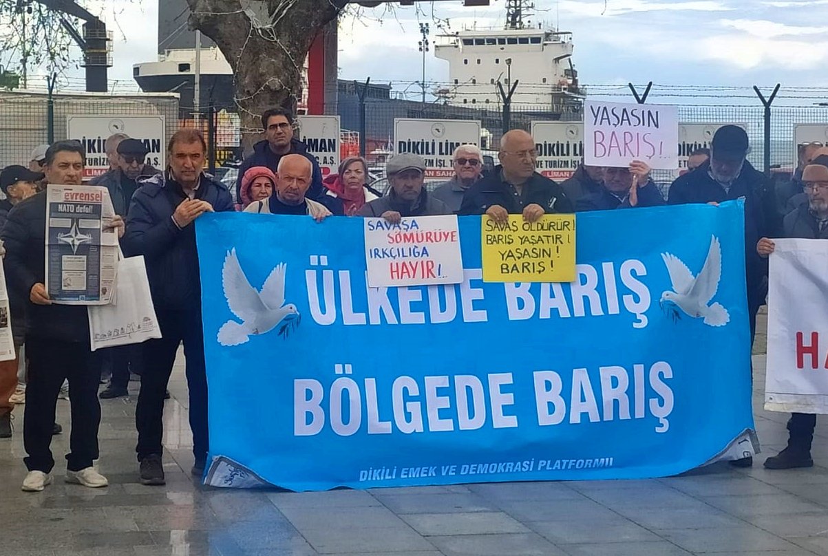 Dikili’de NATO karşıtı protesto: "Türkiye ittifaktan çıkmalı"