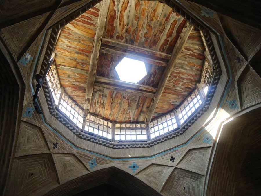 Ahşap Çini Işlemeciliine Bir Örnek.jpg