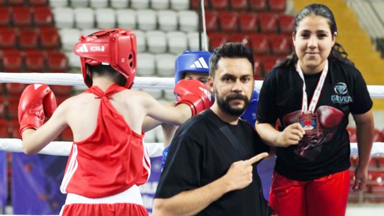 Bergamalı Rüya Akbaş, Türkiye Şampiyonu oldu