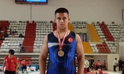 Bergamalı genç sporcu Türkiye şampiyonu oldu
