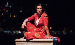 "Bir kadın uyanıyor" Ayvalık’ta sahnelenecek