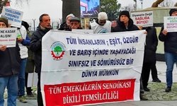 Dikili'de emekliler haykırdı: "Sadaka değil, hakkımızı istiyoruz!"