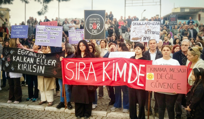 Bergama’da eğitimde şiddete karşı kitlesel yürüyüş yapıldı