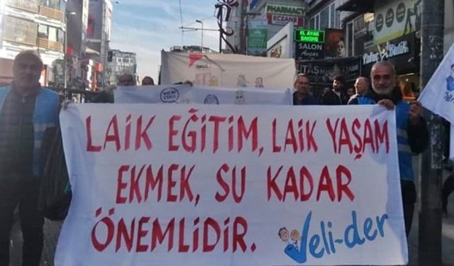 Bergama Veli-Der; "Yeni Müfredat Taslağı geri çekilsin"
