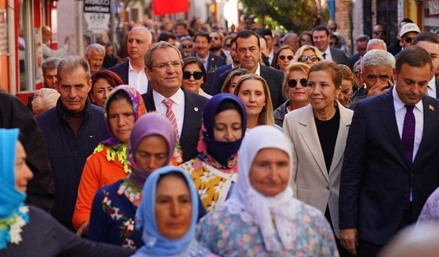 “19. Ayvalık Uluslararası Zeytin Hasat Festivali” start aldı...