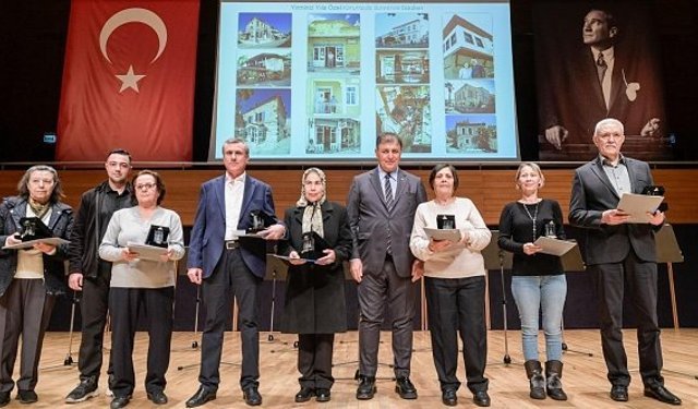Tarihe saygıda Bergama'ya iki ödül!