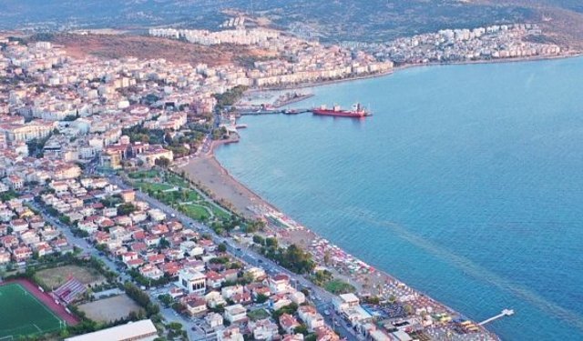 Dikili'de yıllardır talep edilen biyolojik arıtma tesisinde Bakanlık onayı için nefesler tutuldu