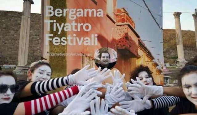 Bir dönüşümün eşiğinde, Bergama Tiyatro Festivali filizleniyor!