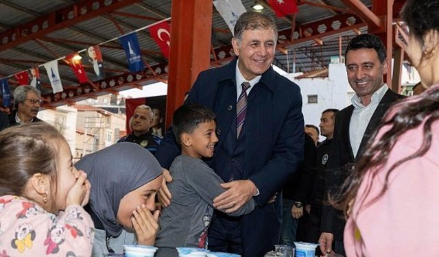 İzmir’de ramazan sofraları büyüyor, destekler artıyor