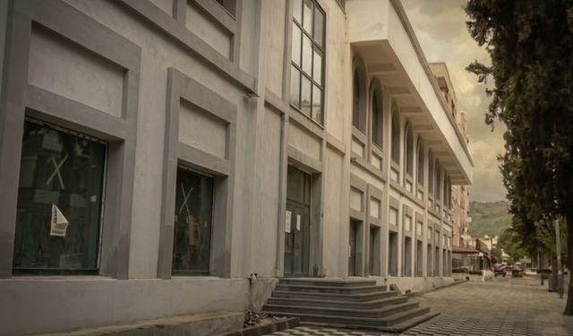 Bergama’daki SGK İş Merkezi satışa çıkıyor