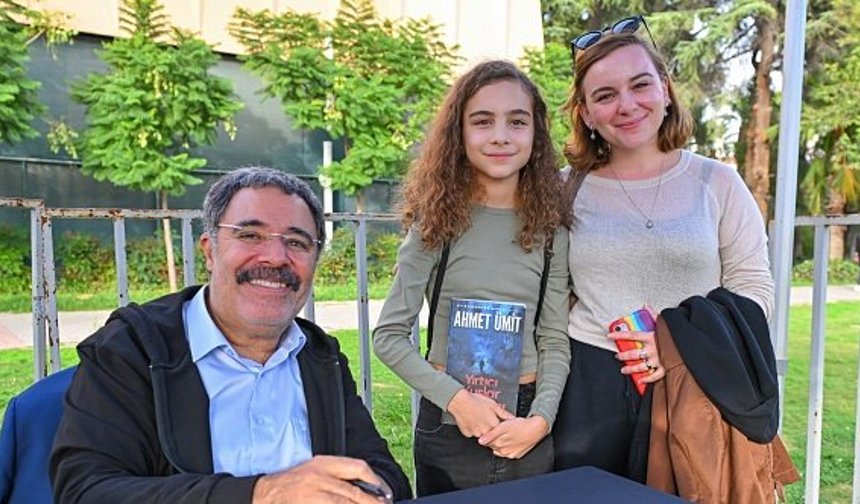 Ahmet Ümit İZKİTAP’ta yeni romanından ipuçları verdi