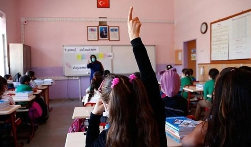 Dikili Deliktaş köyünde tepki: "Çocuklar okulsuz kalmasın"