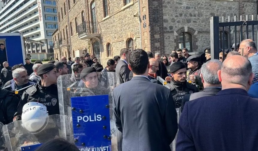 İzmir’de Meslek Fabrikası'na tahliye operasyonu