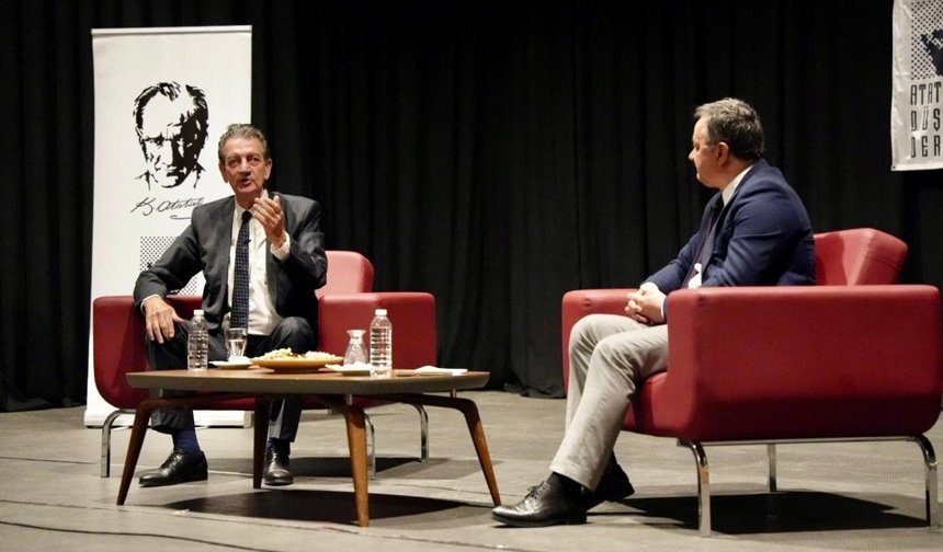 ADD Genel Başkanı Bozkurt'tan Bergama’da demokrasi eleştirisi!