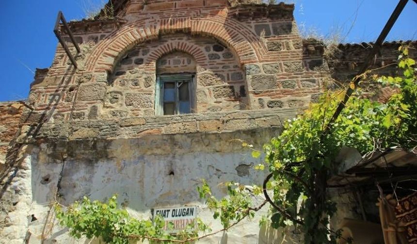 Bergama’da tarihi Çukur Han gastronomi merkezi oluyor