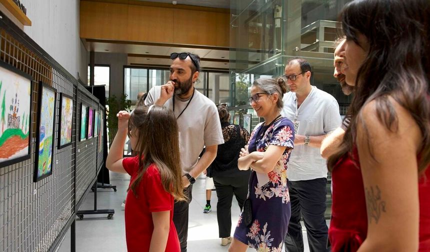 Bergama’da yeşil dönüşümün çelişkileri, olasılıkları ve ütopyaları tartışıldı