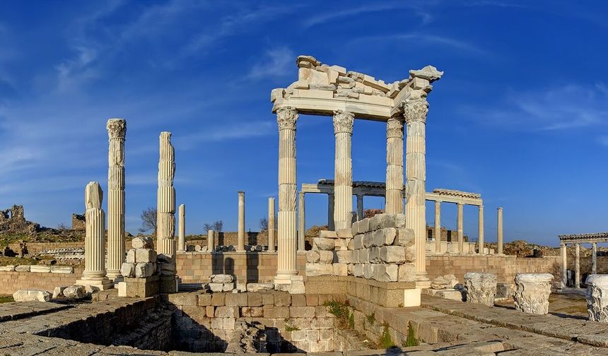 Bergama’da yeni SİT kararı: 3 dönem bir arada!