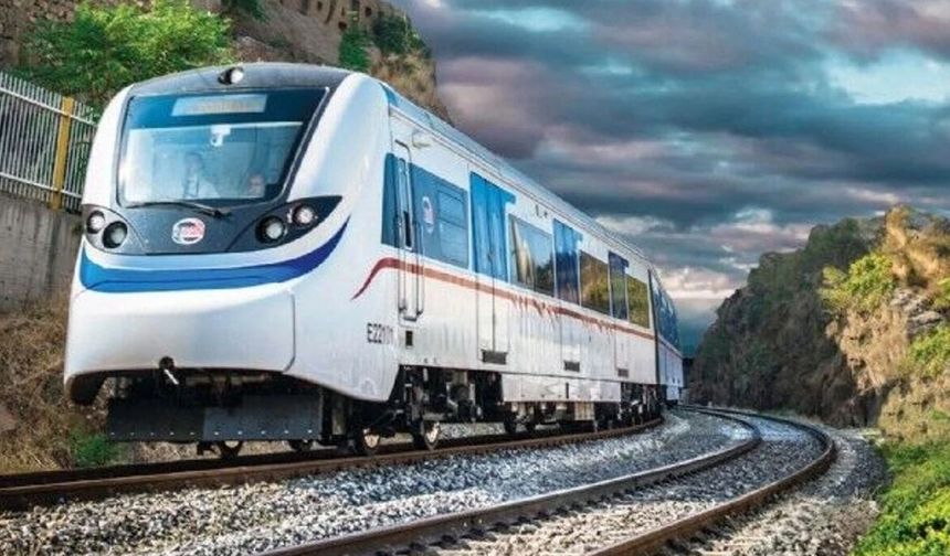Başkan Kolat İzmir’de çağrıda bulundu: "İZBAN Bergama’ya gelmeli"