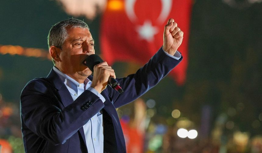 Özel’den İzmir ve kongre mesajı: "Genel merkezin adayı yok, yarış tamamen özgür"